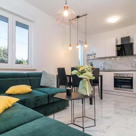 Three Waves New Apartment