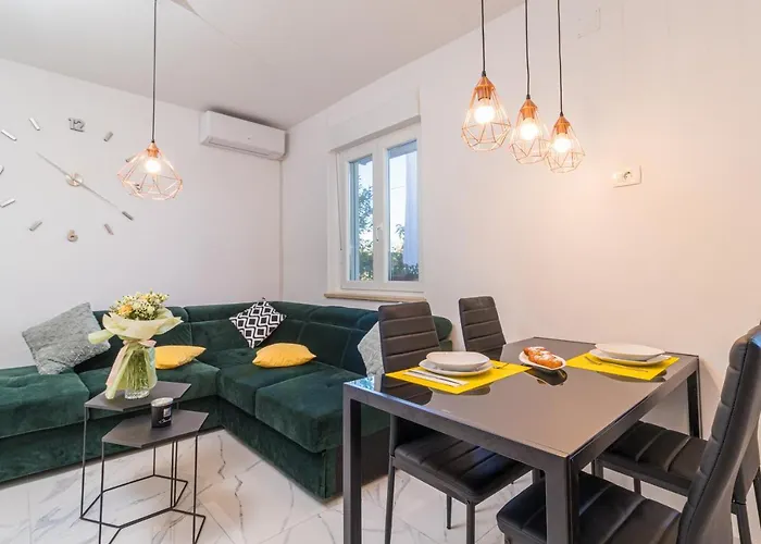 Three Waves New Appartement Pula